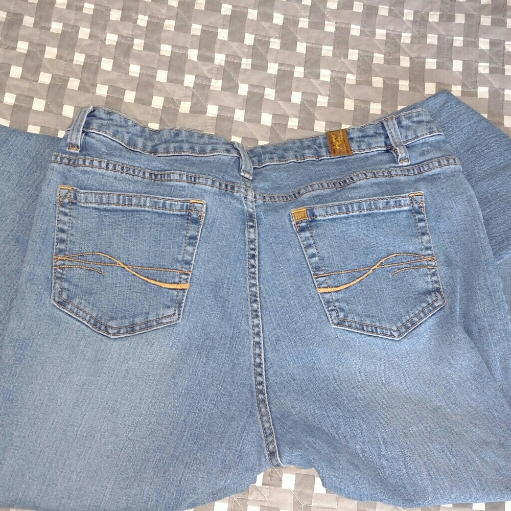 Aura jeans size 14